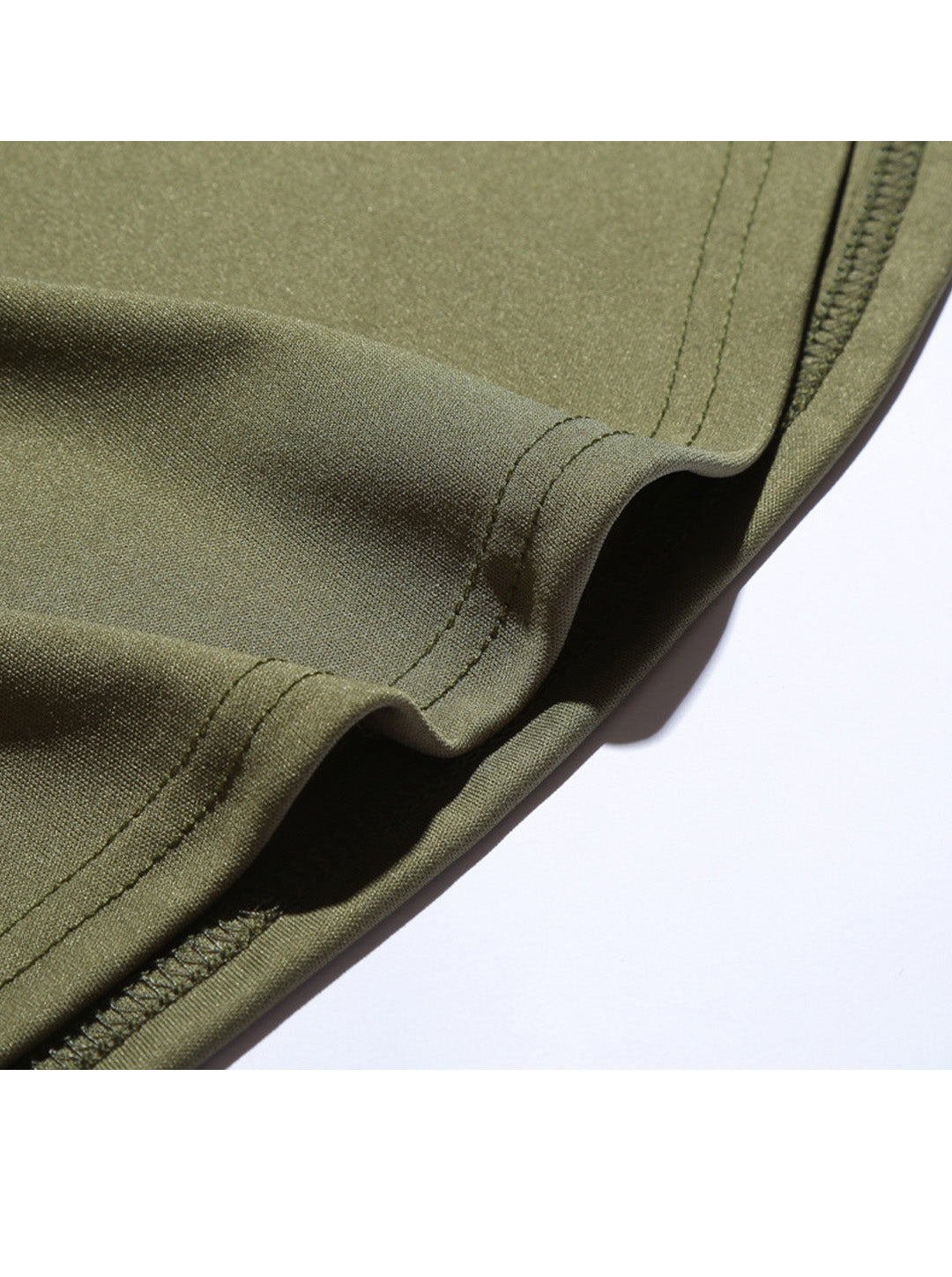 Men's Contrasting Solid Color Crew Neck Raglan Sleeves T-shirt